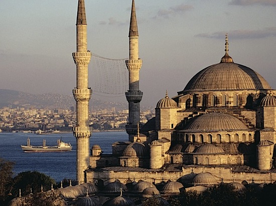 blue-mosque-and-the-bosphorus_-istanbul_-turkey.jpeg